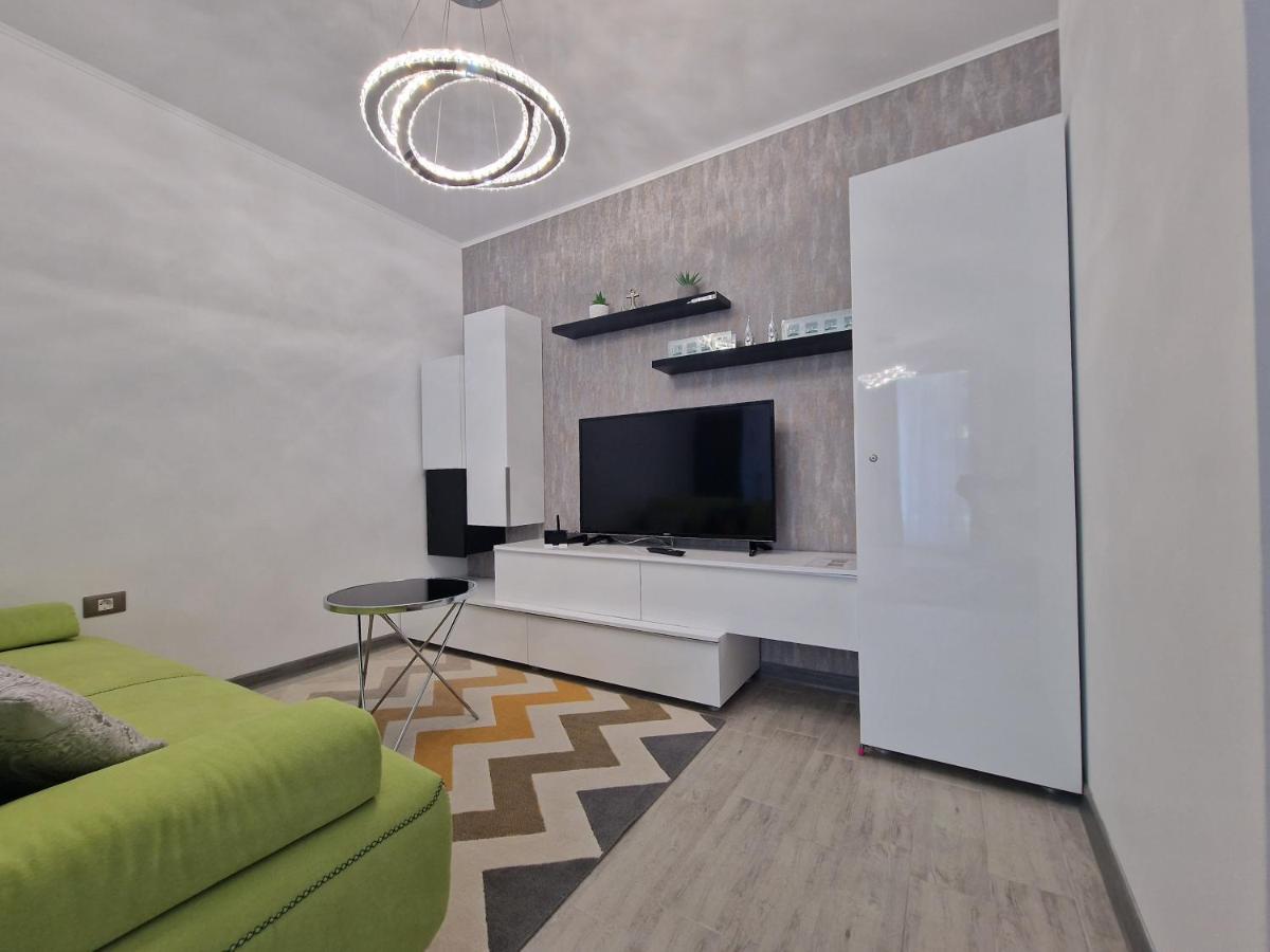 Dava Aparthotel Pool & Spa Mamaia Nord Navodari Ngoại thất bức ảnh