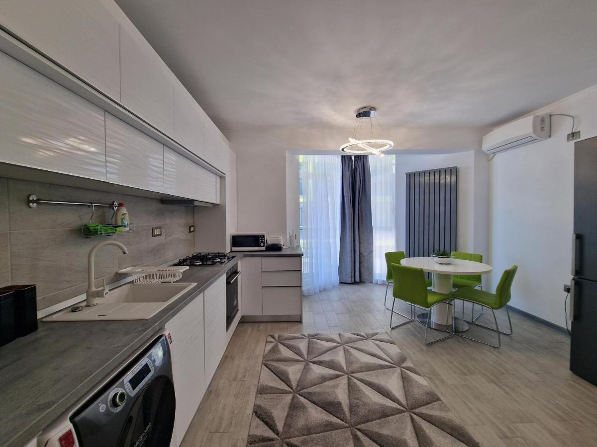 Dava Aparthotel Pool & Spa Mamaia Nord Navodari Ngoại thất bức ảnh
