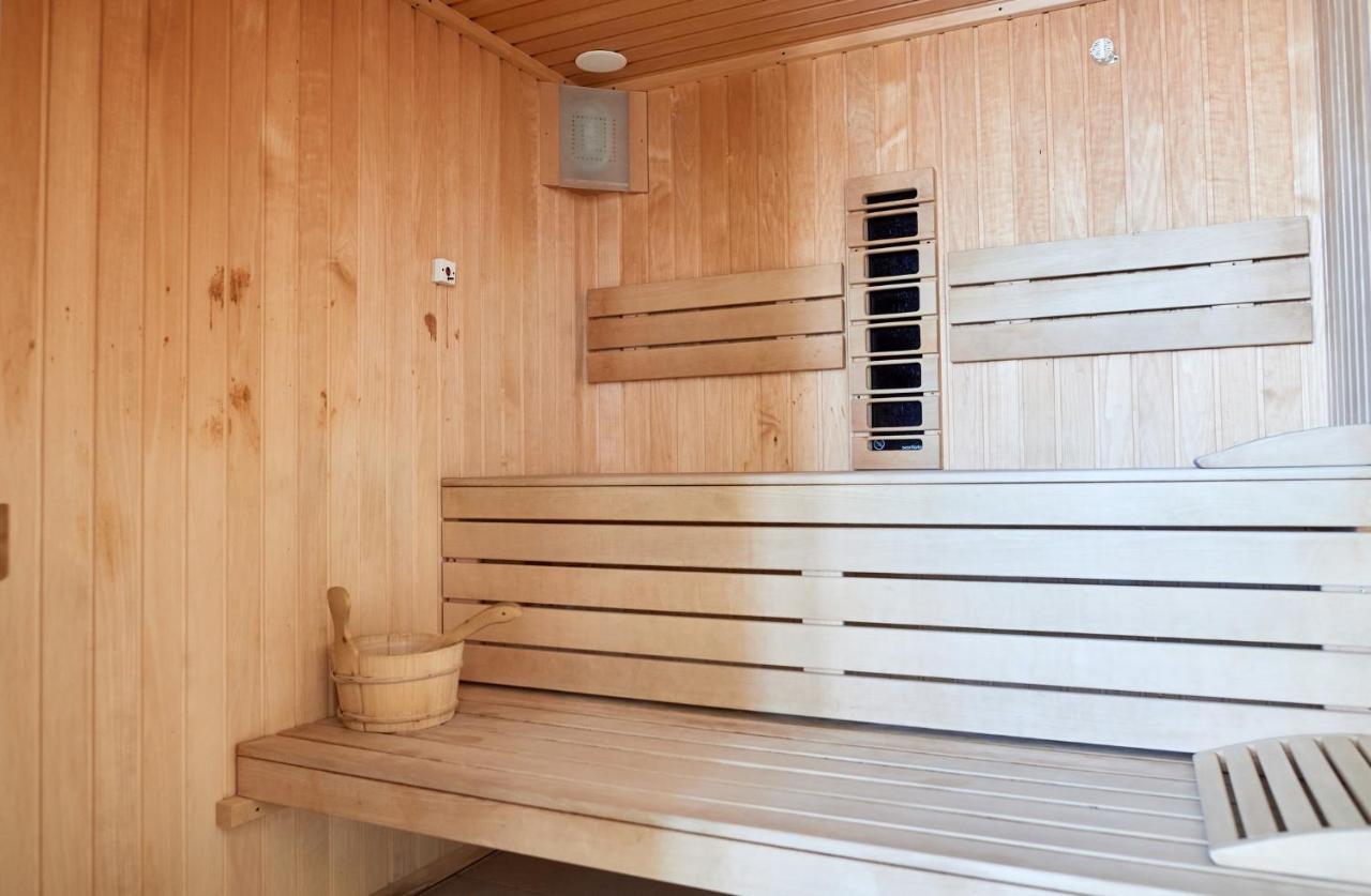 Dava Aparthotel Pool & Spa Mamaia Nord Navodari Ngoại thất bức ảnh